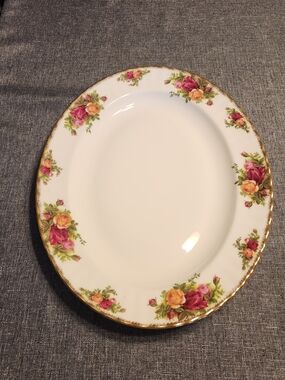 Royal Albert Old Country Roses 10" X 13" Oval Serving Platter W/ Gold Trim